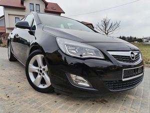 Opel Astra J 2010