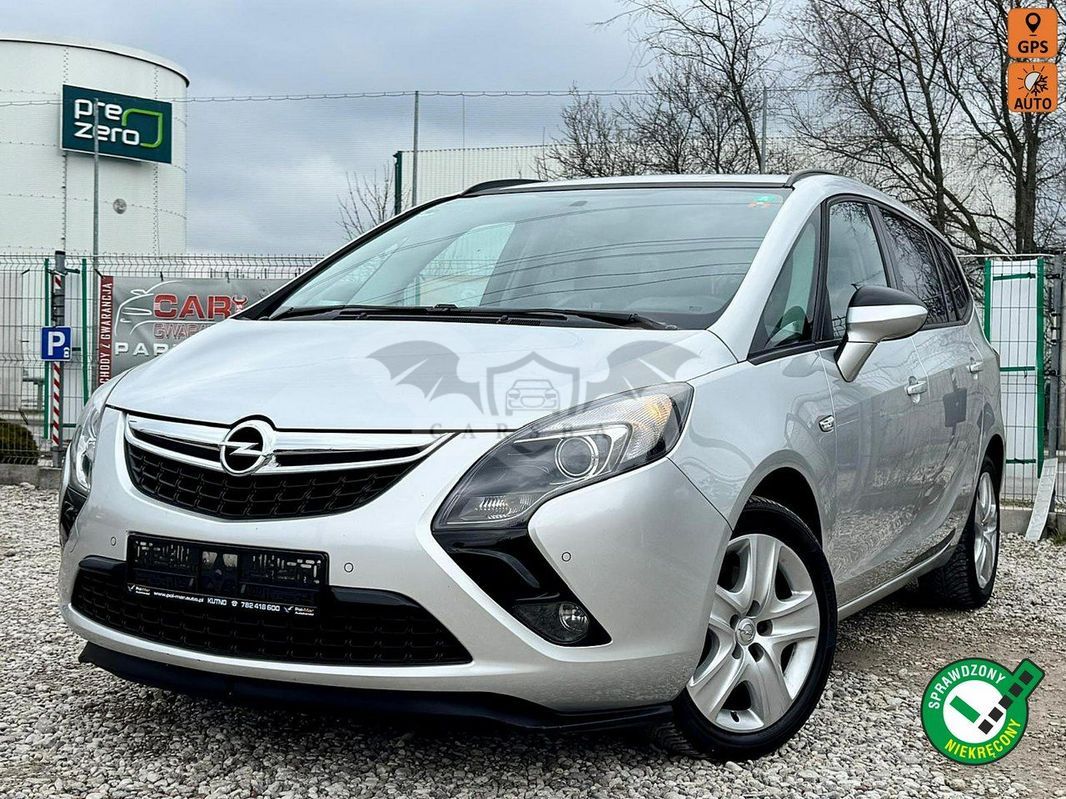 Opel Zafira C 2015