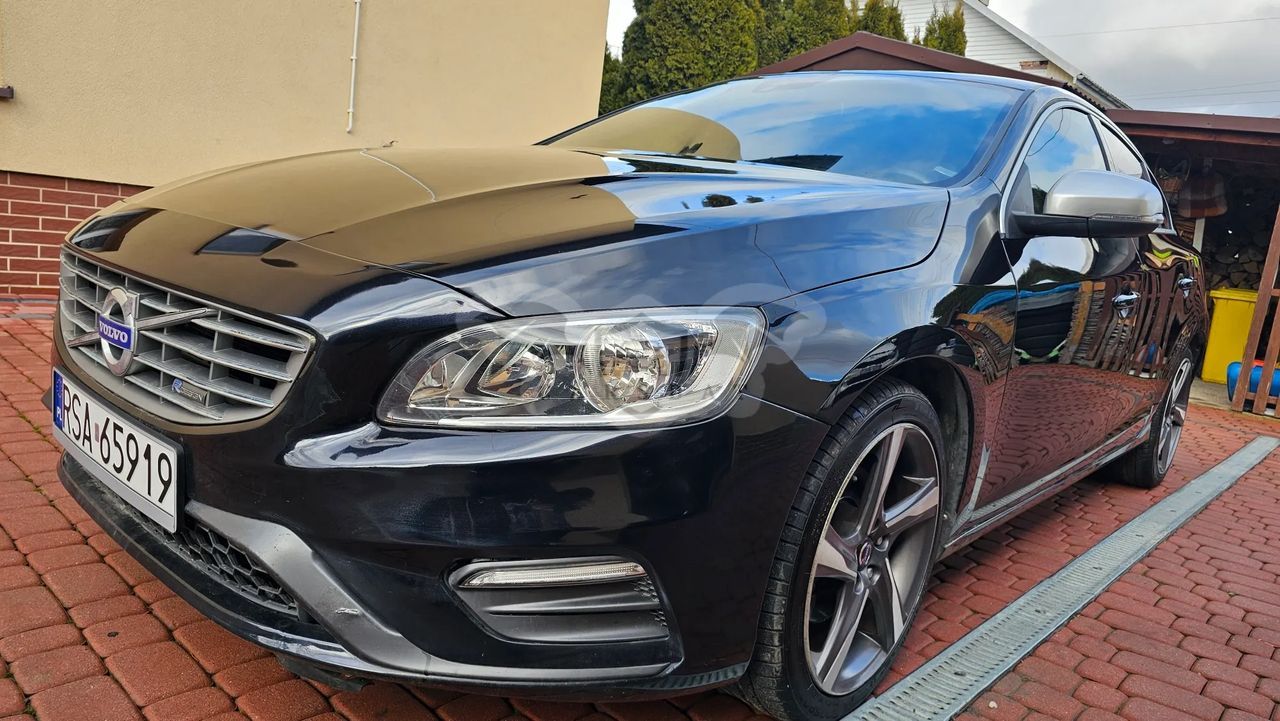 Volvo S60 II T3 R-Design Summum 2014