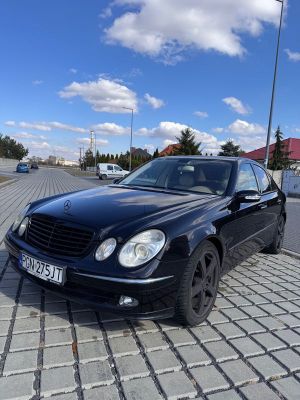 Mercedes-Benz E W211 2004