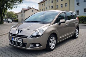 Peugeot 5008 I 1.6 e-HDi Active S&S 7os 2012