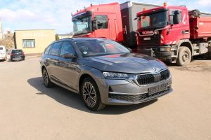 Skoda Octavia IV 1.5 TSI Drive Essence 2025