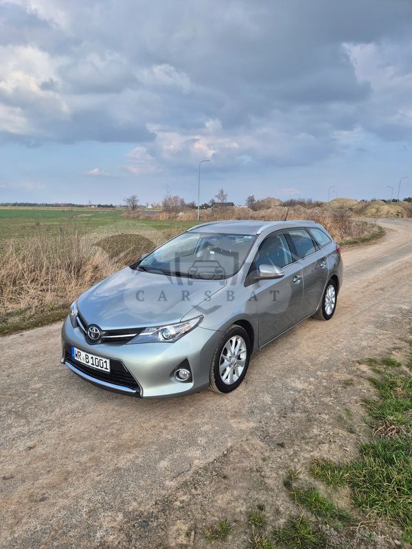 Toyota Auris II 2.0 D-4D Executive 2014