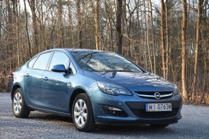 Opel Astra J 1.6 Active 2014