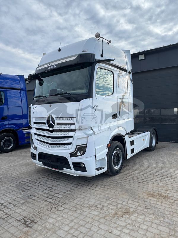Mercedes-Benz Actros 2022