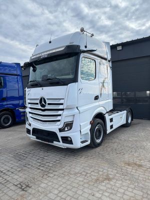 Mercedes-Benz Actros 2022