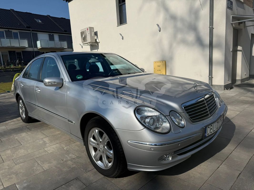 Mercedes-Benz E W211 2002