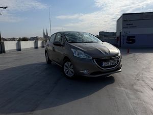 Peugeot 208 I 1.2 VTi Active 2013