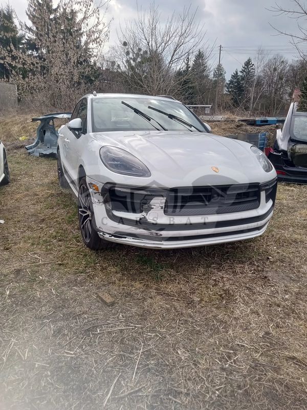 Porsche Macan I T PDK 2024