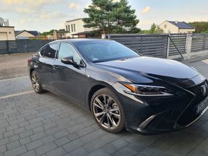 Lexus ES 300h F Sport Edition 2021