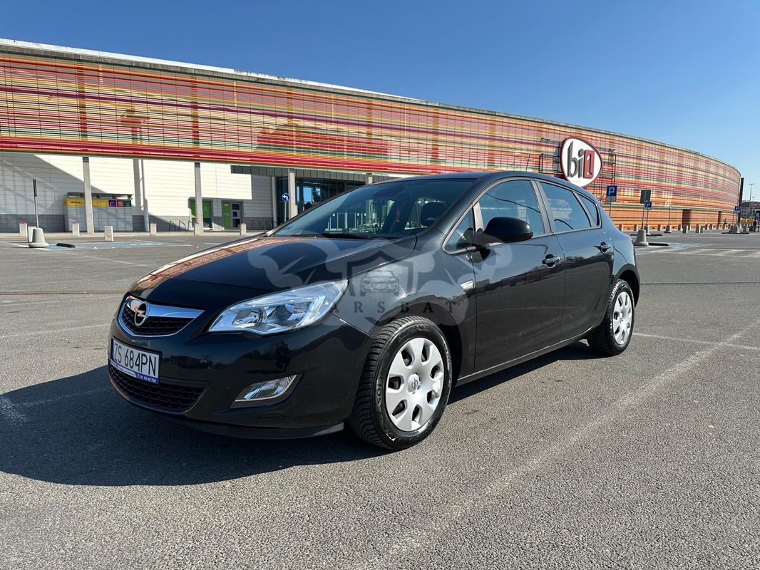 Opel Astra J 2012