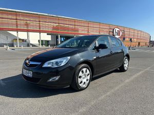 Opel Astra J 2012