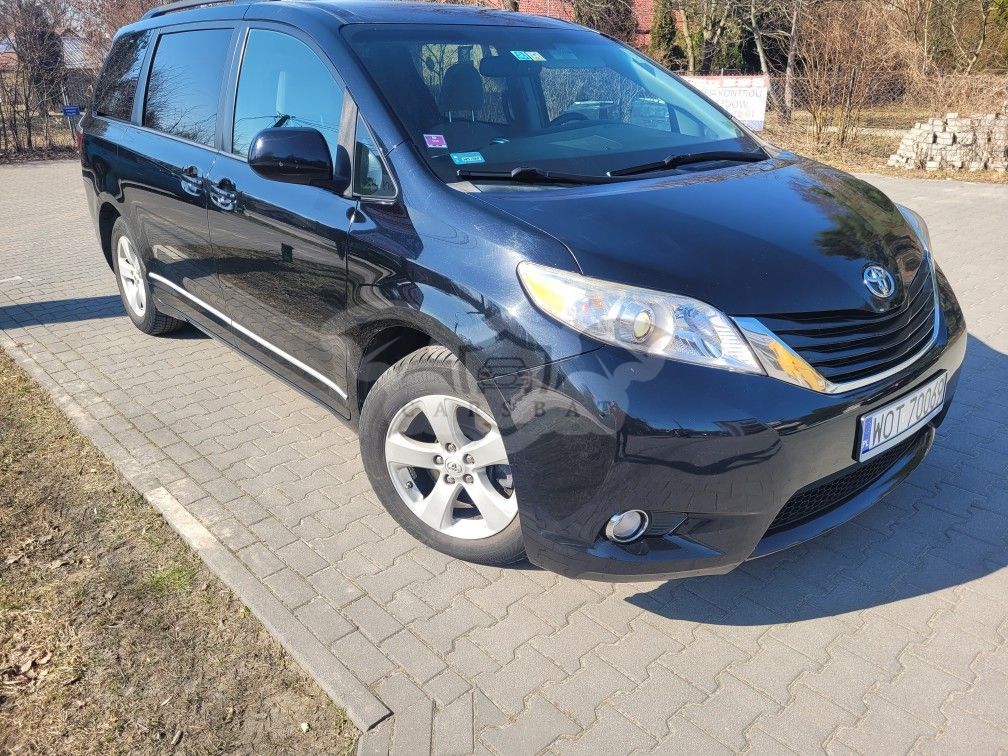 Toyota Sienna 3.5 V6 2015