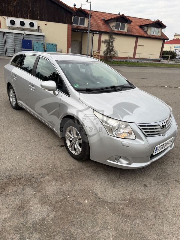 Toyota Avensis III 2.0 D-4D Luna 2010