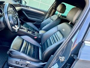 Volkswagen Passat B8 2.0 TDI Bi-Turbo BMT 4Mot Highline DSG 2017