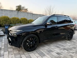 BMW X7 G07 xDrive40d 2025