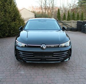Volkswagen Passat B9 2.0 TDI EVO Elegance DSG 2025