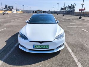 Tesla Model S 2017