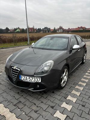 Alfa Romeo Giulietta 1.6 JTDM Distinctive 2011