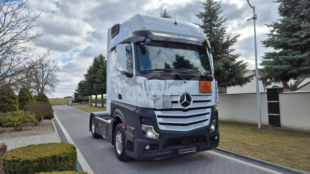 Mercedes-Benz Actros 2021