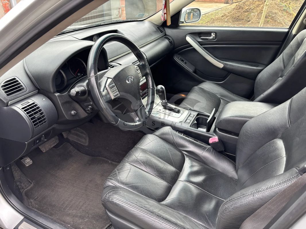 Infiniti G37 3.5 AWD 2006