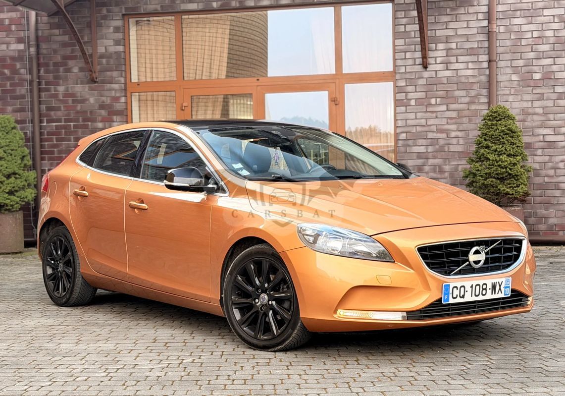 Volvo V40 II D2 R Design 2013