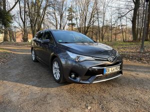 Toyota Avensis III Touring Sports 1.8 Edition S+ 2017