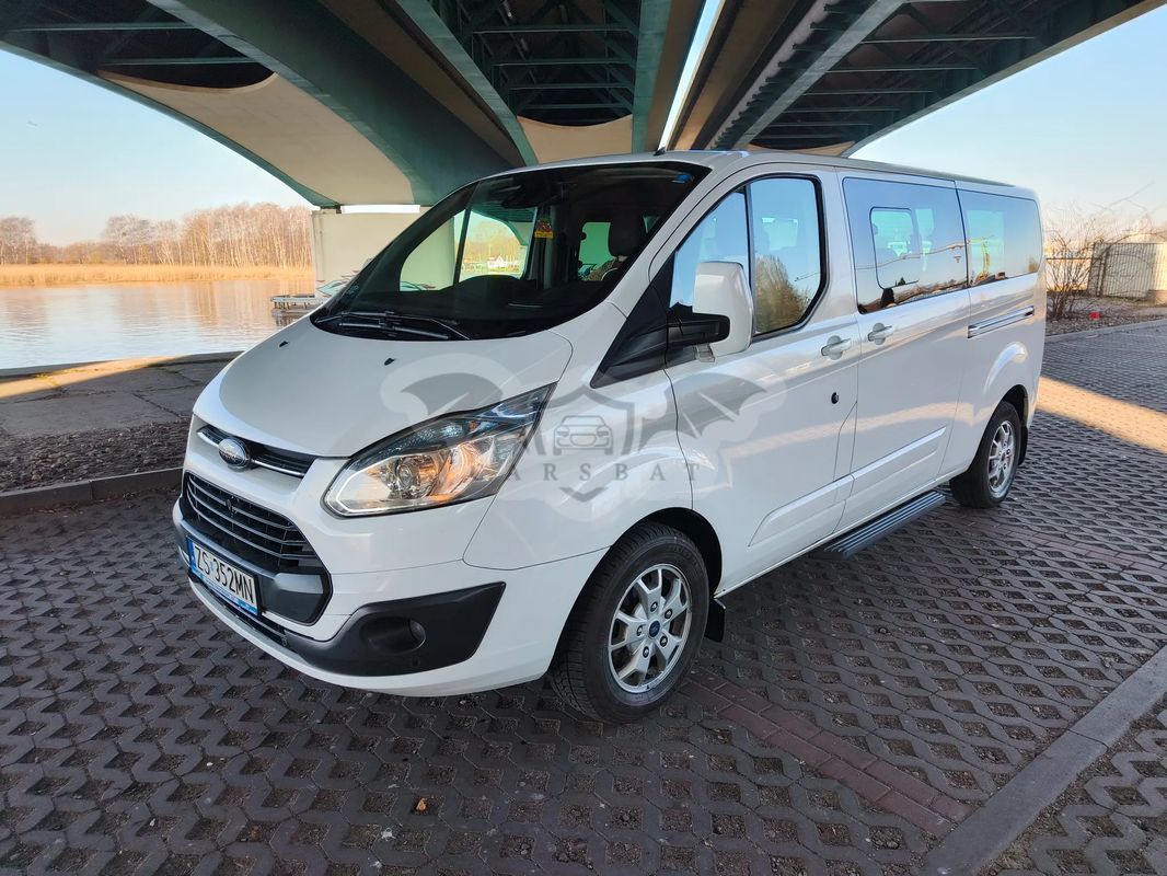 Ford Tourneo Custom 300 L2H1 VA Titanium 2013