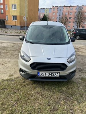 Ford Transit Courier 2021