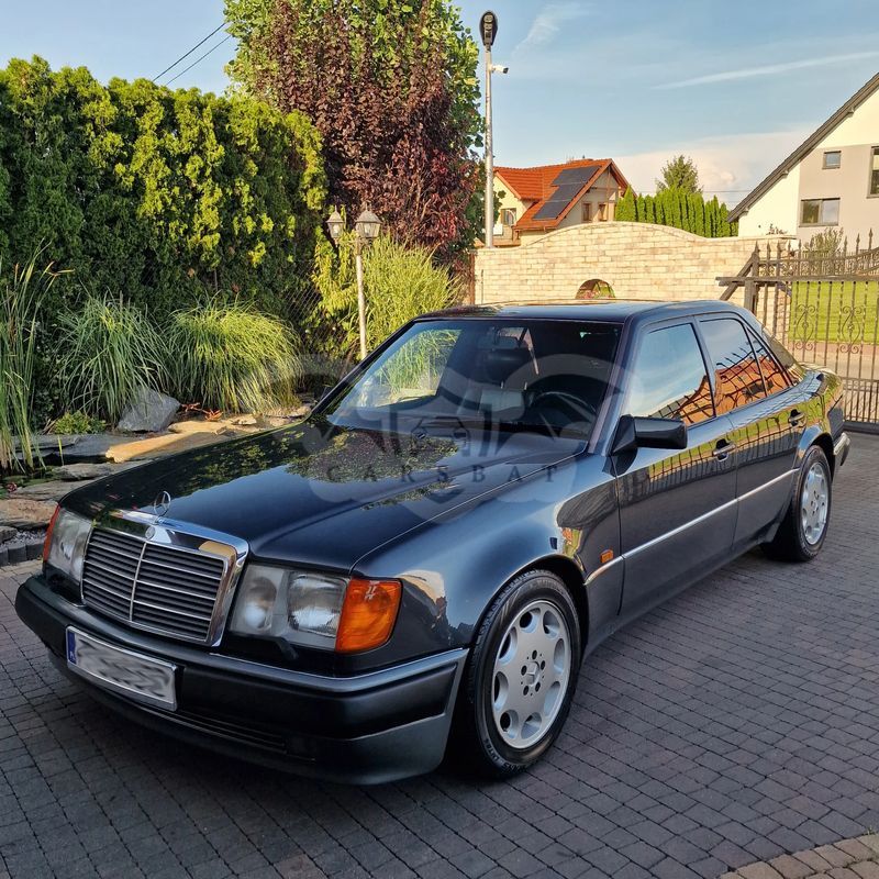 Mercedes-Benz E 1992