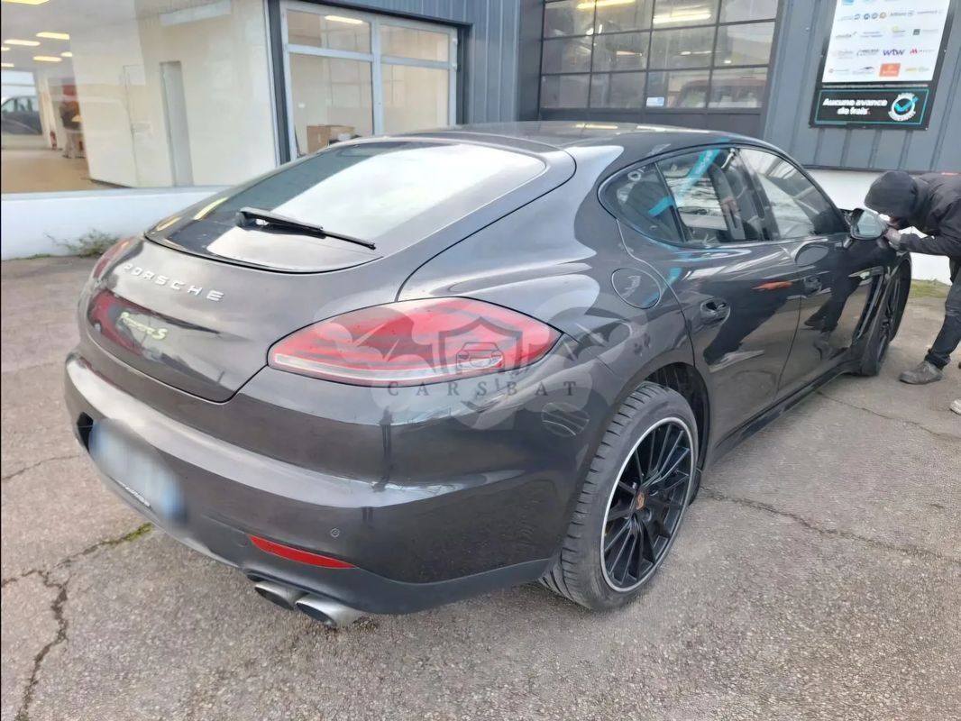Porsche Panamera S 2014