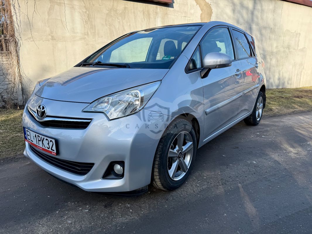 Toyota Verso-S 1.33 Premium MS 2012