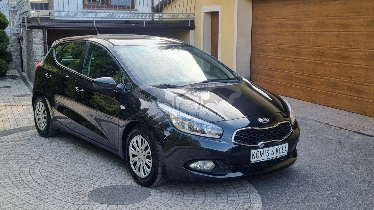 Kia Ceed II 2013