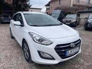 Hyundai i30 II 1.6 CRDI DCT Premium 2017