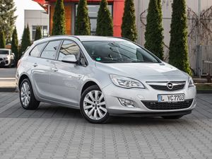 Opel Astra J 2012
