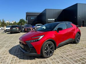 Toyota C-HR 2.0 PHEV Dynamic Force Executive 2025
