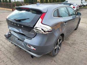 Volvo V40 II D3 Geartronic Summum 2016