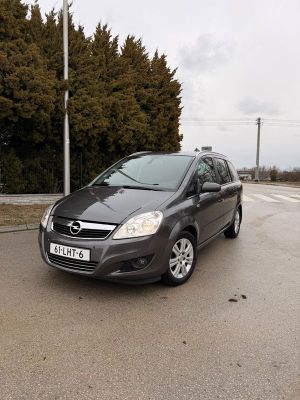 Opel Zafira B 1.8 Easytronic Cosmo 2009