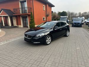 Volvo V40 II 2014