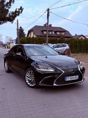 Lexus ES 300h Luxury Line 2020