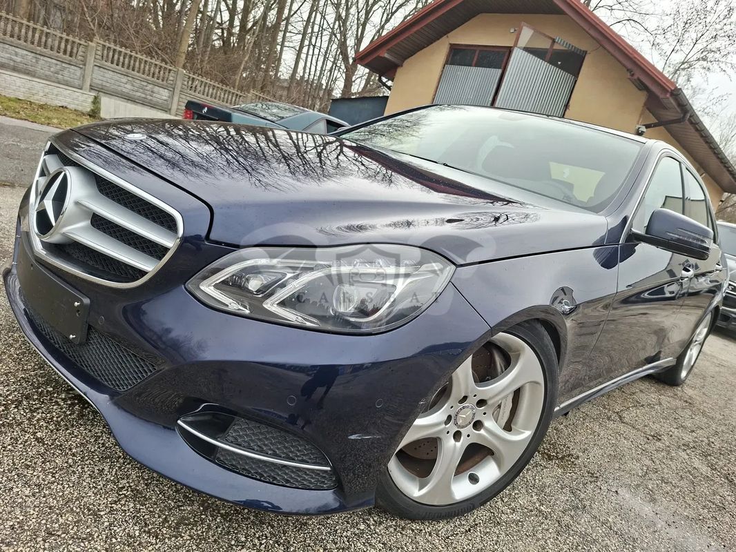 Mercedes-Benz E W212/W207 500 7G-TRONIC Elegance 2013