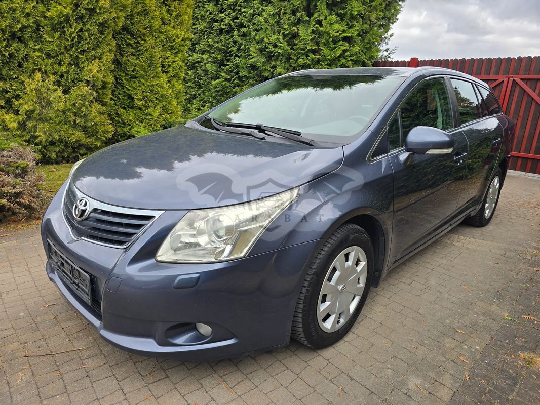 Toyota Avensis III 1.6 Sol 2009