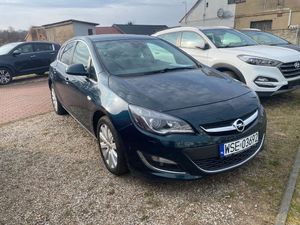 Opel Astra J 1.4 T Cosmo EU6 2015