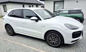 Porsche Cayenne III E-Hybrid 2021