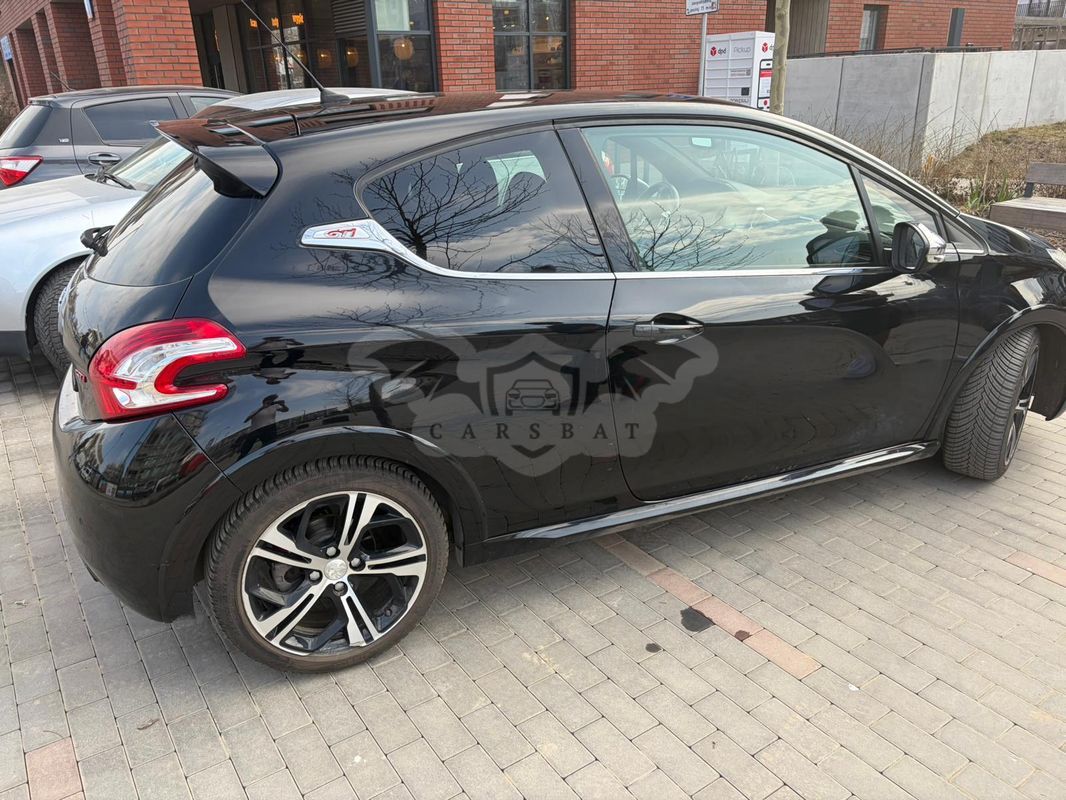 Peugeot 208 I 2014