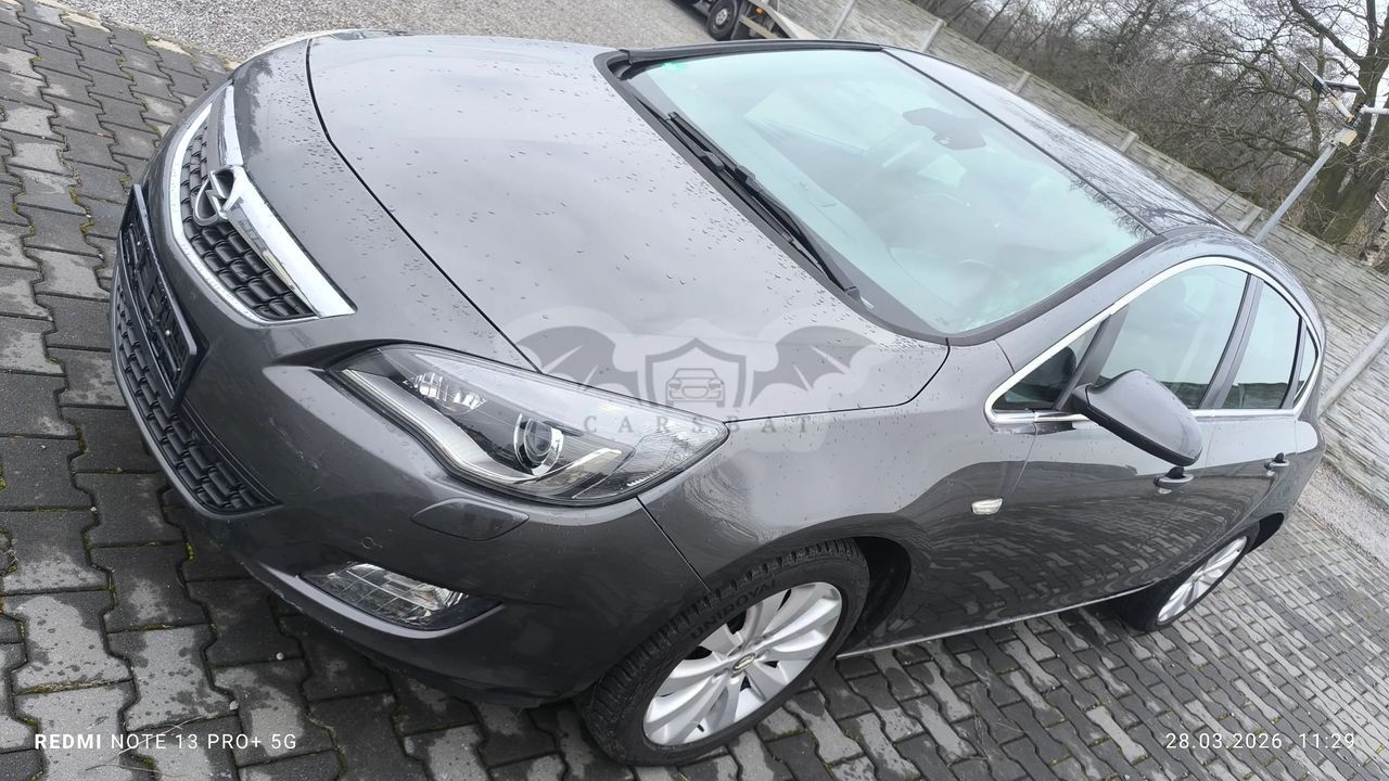 Opel Astra J 1.4 Turbo Innovation 2011