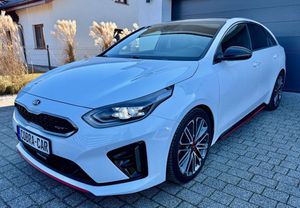Kia Ceed 1.6 T-GDI GT DCT 2020
