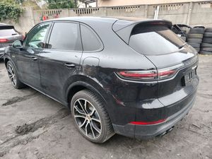 Porsche Cayenne III E-Hybrid Tiptronic S 2018