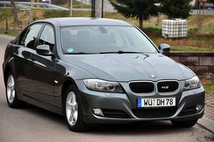 BMW 3 Series E90/E91/E92/E93 318d DPF Edition Lifestyle 2009