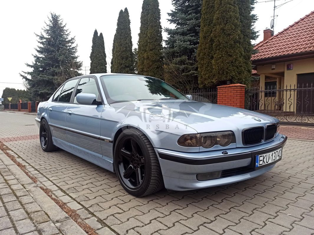 BMW 7 Series E38 2001